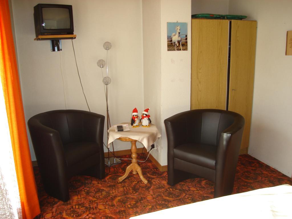 Hotel Milan B&B Ringgenberg Habitación foto