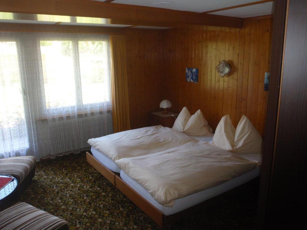 Hotel Milan B&B Ringgenberg Habitación foto