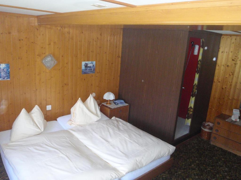 Hotel Milan B&B Ringgenberg Habitación foto